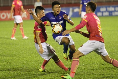 Hoà Than Quảng Ninh, Sài Gòn FC mất cơ hội lên ngôi đầu bảng V-League