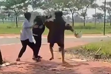 Những ai tham gia đánh hội đồng, lột áo nữ sinh lớp 8?