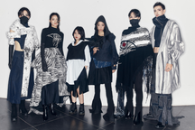 Sinh viên Việt Nam tham gia cuộc thi thời trang Châu Á: Mê vẽ đến quên ăn