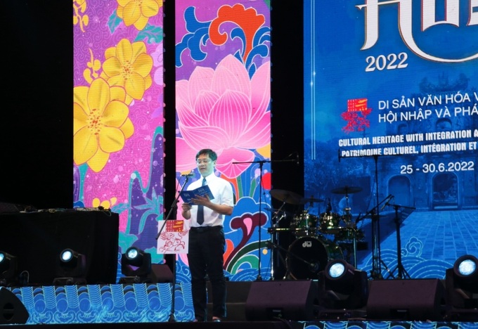 Ông Nguyễn Thanh Bình - Phó Chủ tịch UBND tỉnh Thừa Thiên Huế, Trưởng BTC Festival Huế 2022 phát biểu tại đêm gala 