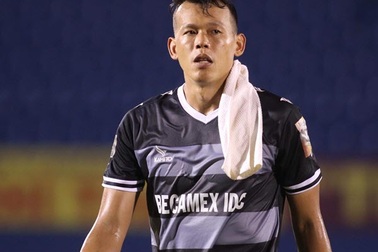 CLB Hà Nội chiêu mộ Tấn Trường: Mạo hiểm hay cao chiêu?