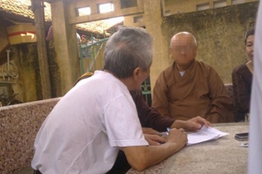 Lật tẩy “thầy lang băm” tự nhận chữa khỏi ung thư