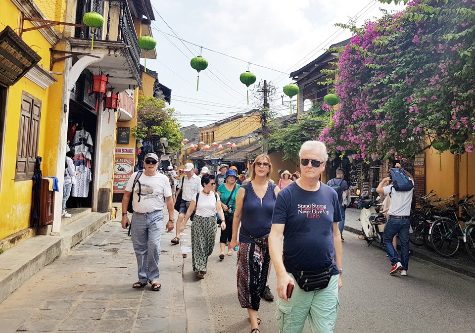 Xử phạt hai homestay khai khống khách Trung Quốc - 1 Xử phạt hai homestay khai khống khách Trung Quốc - 1