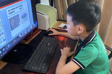 Phụ huynh và muôn ngàn nỗi lo với phương án kiểm tra học kỳ trực tuyến