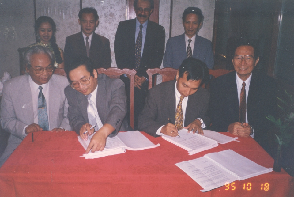 Ciputra - Huyền thoại bất động sản Indonesia qua đời ở tuổi 88 - 2 Ciputra - Huyền thoại bất động sản Indonesia qua đời ở tuổi 88 - 2