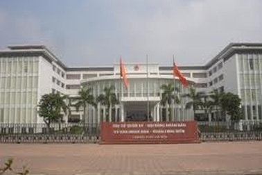 Cưỡng chế thu hồi đất trái luật tại quận Long Biên