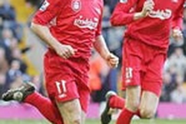 “Big Sam” muốn có Robbie Fowler!