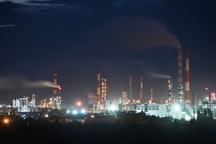 Mỹ thừa nhận Nga hưởng lợi nhiều hơn từ dầu khí giữa "bão" cấm vận