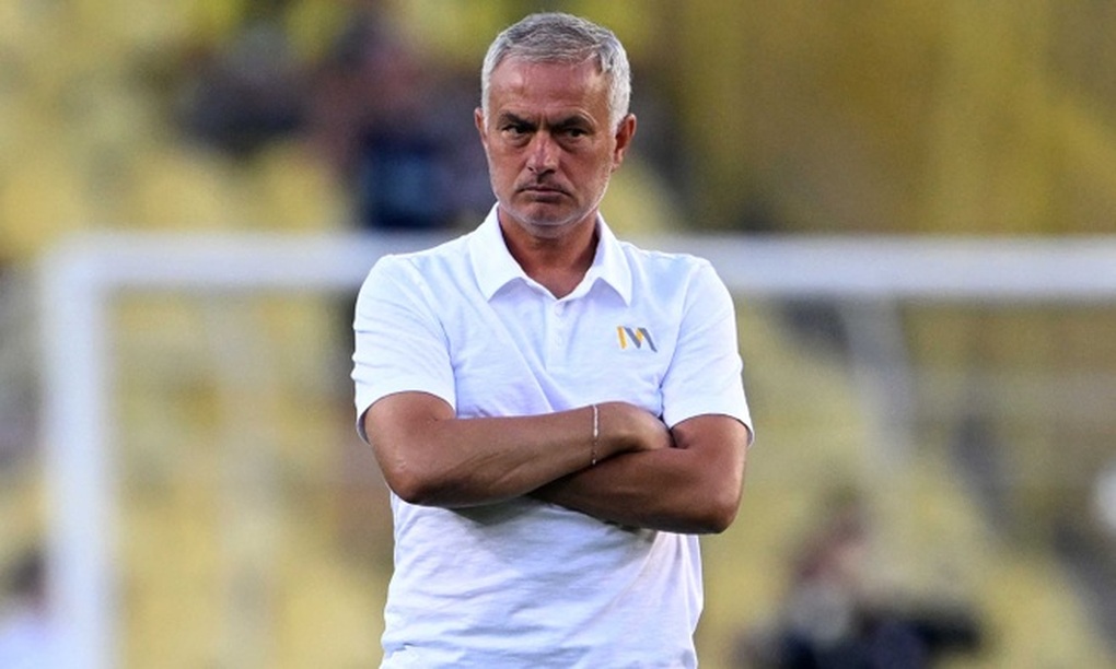 HLV Mourinho tuyên bố bất ngờ khi đội nhà bị loại ở Champions League - 1 HLV Mourinho tuyên bố bất ngờ khi đội nhà bị loại ở Champions League - 1