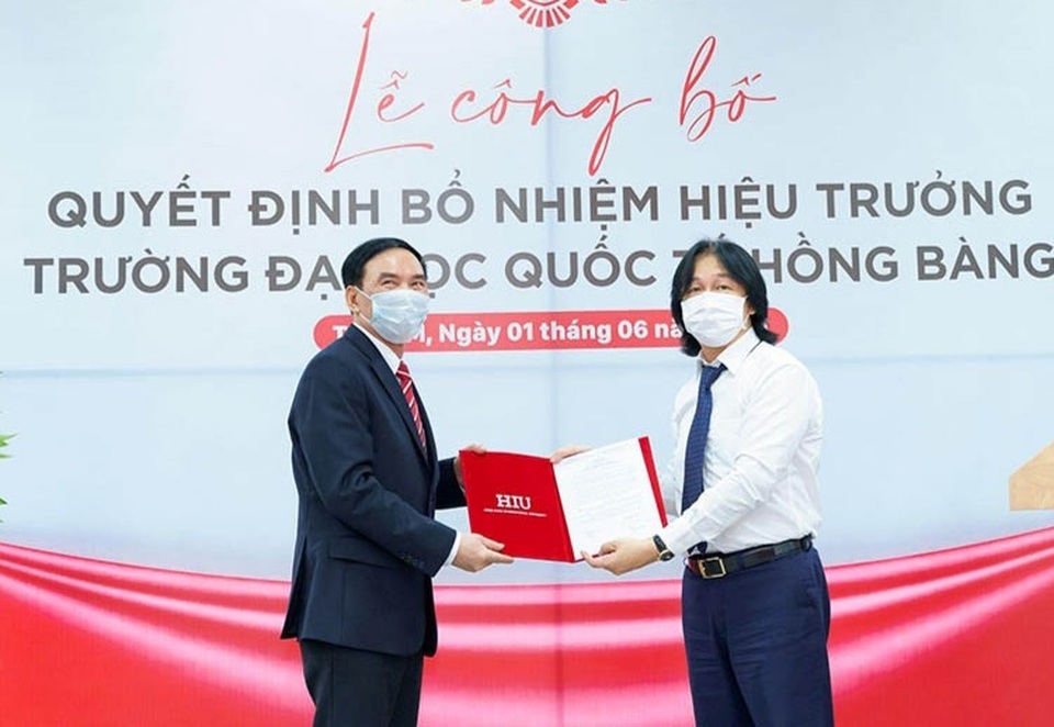 Giáo sư 66 tuổi làm hiệu trưởng ĐH Quốc tế Hồng Bàng - 1 Giáo sư 66 tuổi làm hiệu trưởng ĐH Quốc tế Hồng Bàng - 1