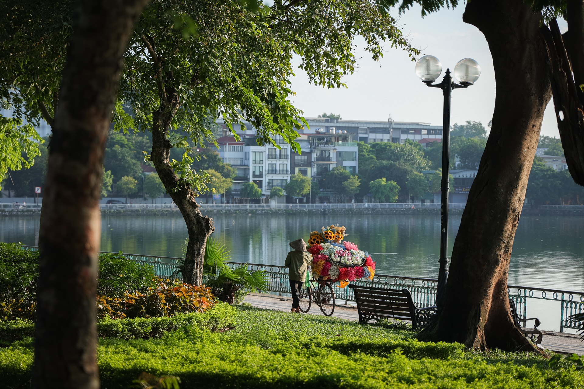 3 điểm check-in hot nhất ở Hà Nội khi vào thu, lúc nào cũng đông kín khách - 11