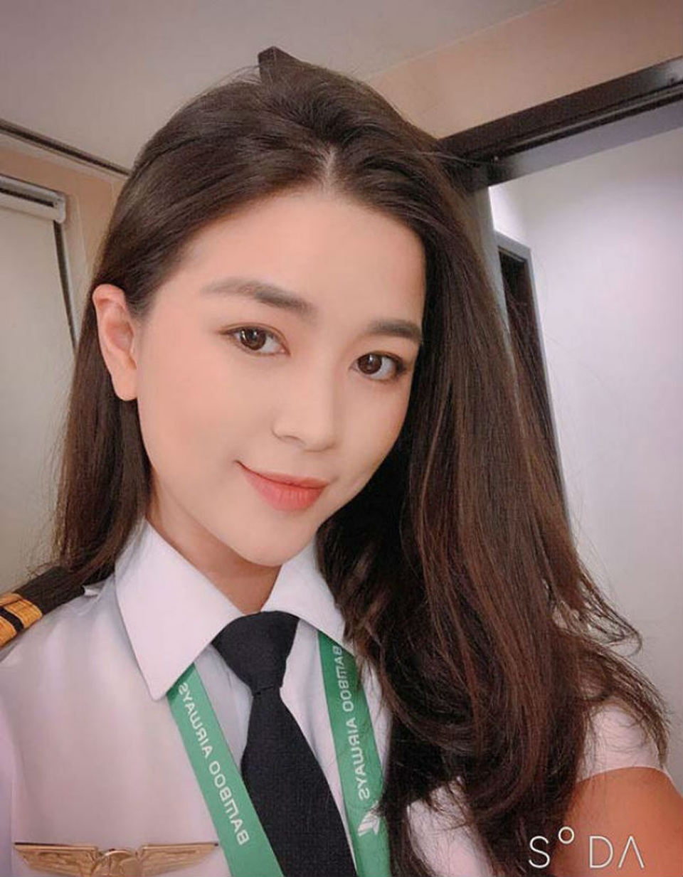 Tuyệt chiêu làm đẹp của những nữ phi công Việt Nam - 6 Tuyệt chiêu làm đẹp của những nữ phi công Việt Nam - 6