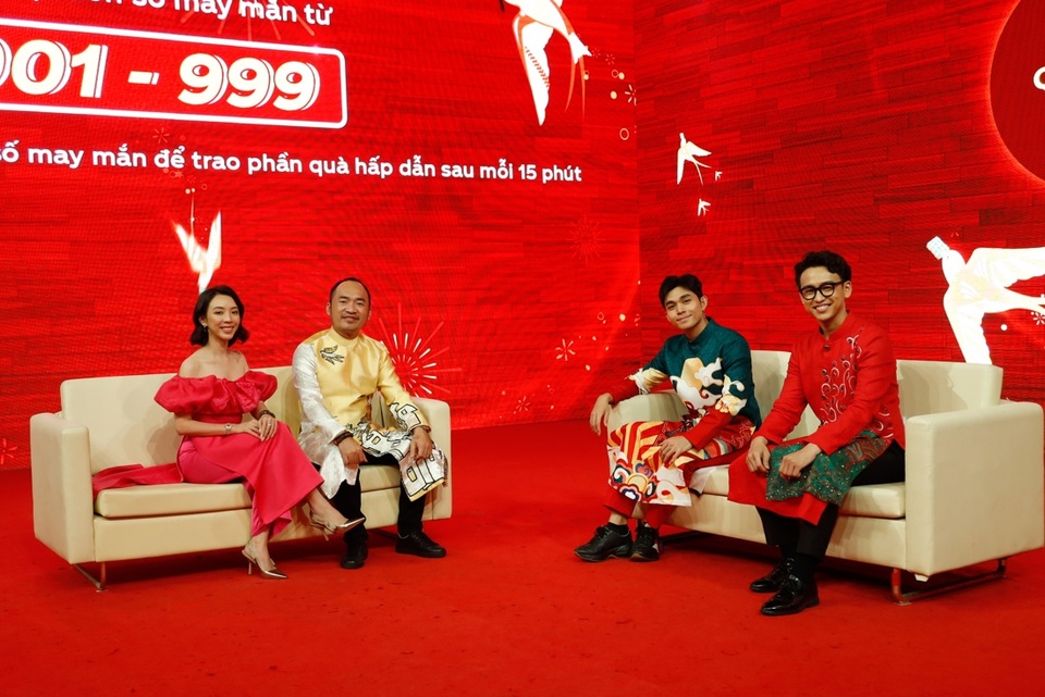Bàn tiệc năm mới kỷ lục Thế giới - ngàn hành động nhỏ lan tỏa Tết diệu kỳ - 3 Bàn tiệc năm mới kỷ lục Thế giới - ngàn hành động nhỏ lan tỏa Tết diệu kỳ - 3