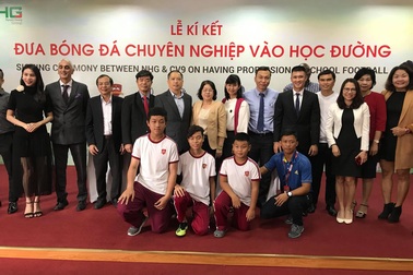 Lê Công Vinh trực tiếp quản lý một dự án bóng đá học đường