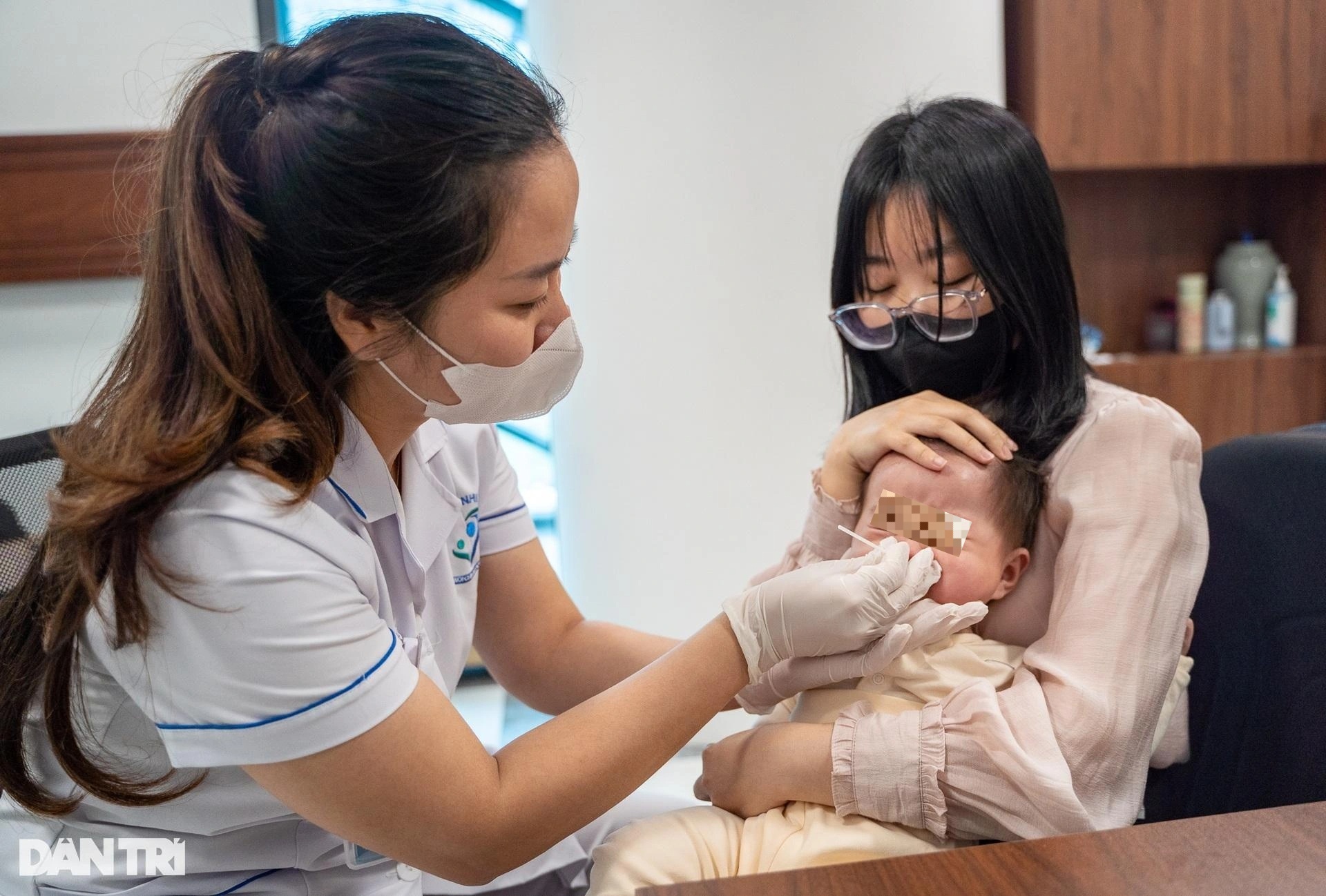 Thông tin mới nhất về diễn biến Covid-19 tại Hà Nội - 1
