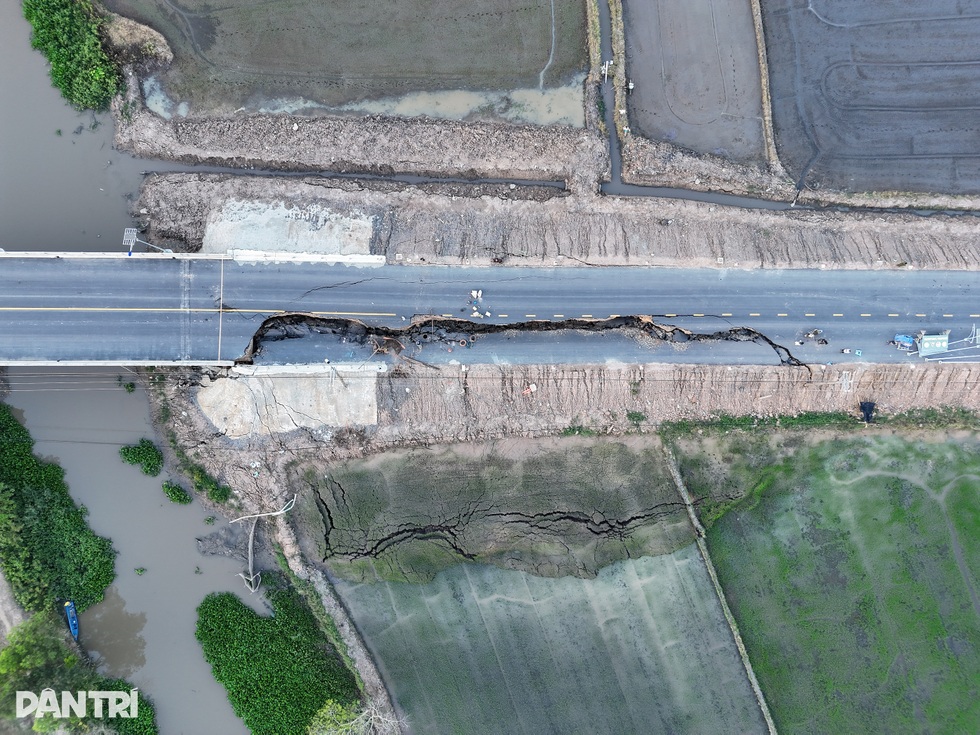 Dấu hỏi trách nhiệm sau vụ sụt lún đường mới xây ở Tây Ninh - 5