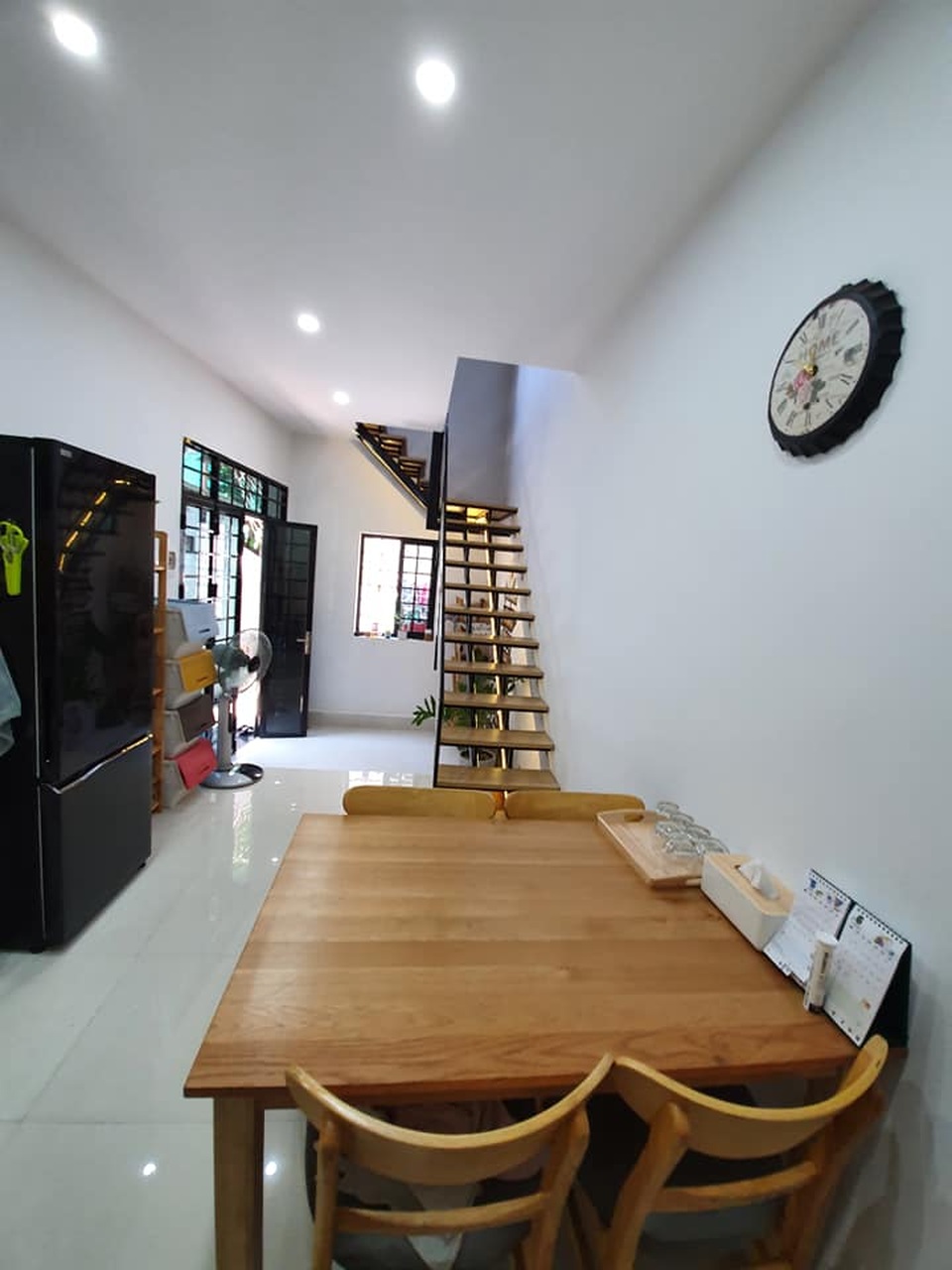 Bỏ Sài Gòn về quê, vợ chồng trẻ chi 200 triệu đồng cải tạo nhà cũ 23m2 - 1 Bỏ Sài Gòn về quê, vợ chồng trẻ chi 200 triệu đồng cải tạo nhà cũ 23m2 - 1