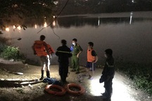 Thi thể người đàn ông buộc kèm cục đá nổi trong hồ "tử thần"