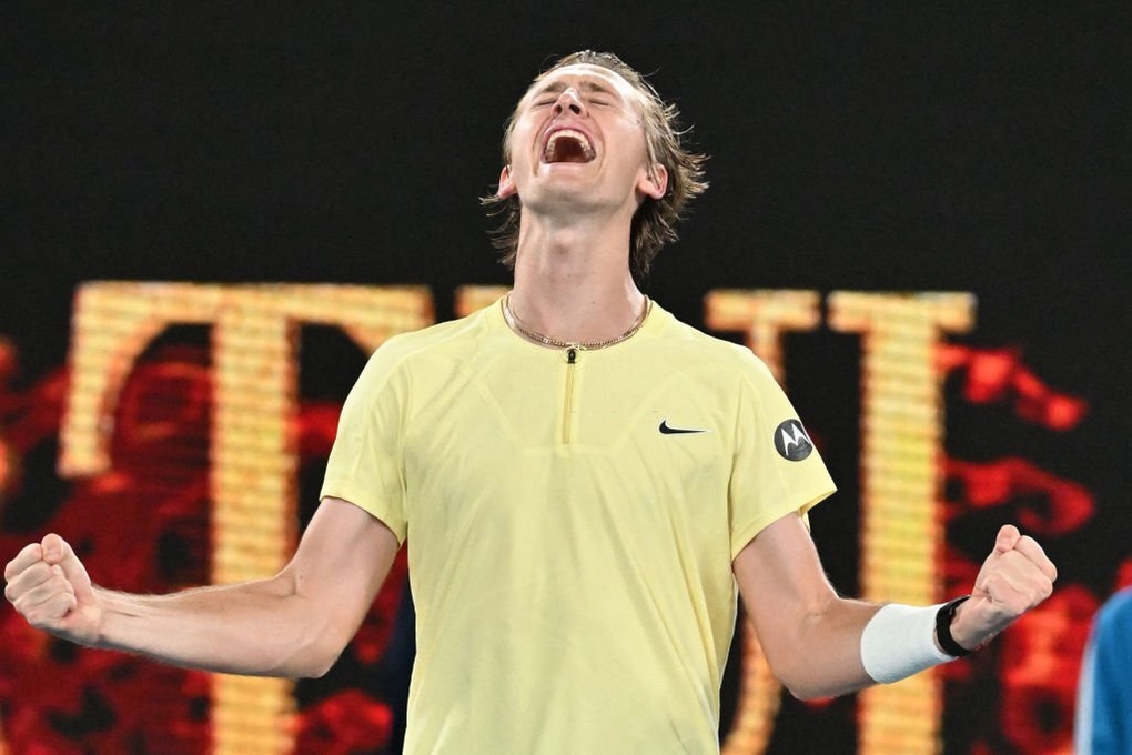 Nối gót Nadal, Á quân Medvedev chia tay Australian Open - 1 Nối gót Nadal, Á quân Medvedev chia tay Australian Open - 1