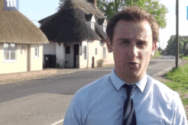 Bạn có xấu hổ trước máy quay đến mức này?