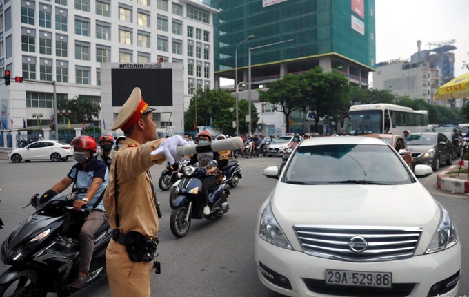 Hà Nội hạn chế phương tiện trên nhiều tuyến đường phục vụ Đại hội Thi đua yêu nước toàn quốc - Ảnh 1.