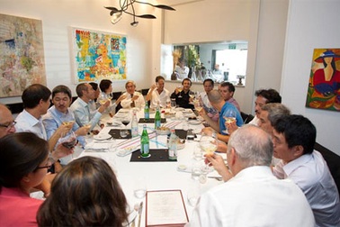 Lãnh sự danh dự Việt Nam tại Israel tiếp phái đoàn Việt Nam nhân chuyến sang thăm Israel