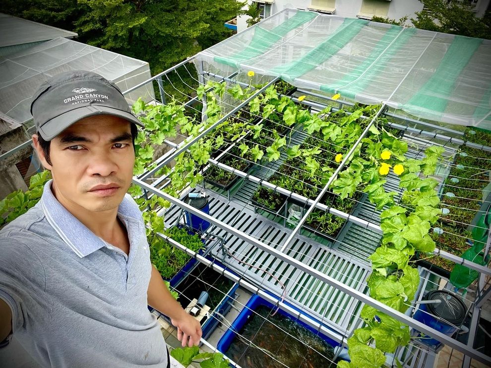 Giữa mùa dịch Covid-19, giám đốc trồng rau, nuôi cá trên nóc nhà ở TPHCM - 2 Giữa mùa dịch Covid-19, giám đốc trồng rau, nuôi cá trên nóc nhà ở TPHCM - 2
