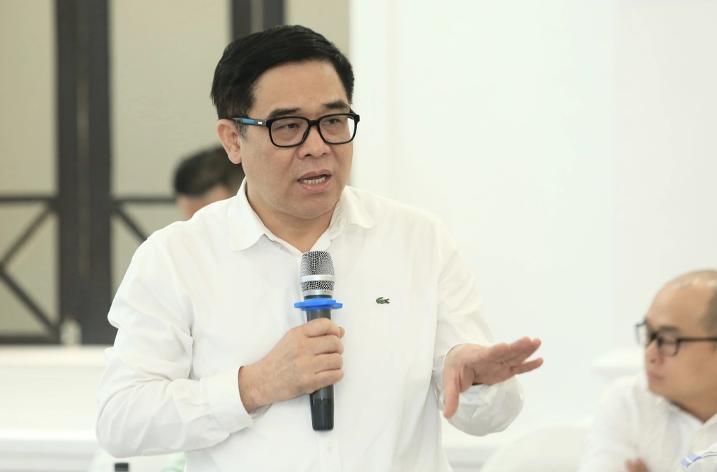 Đầu tư một biển quảng cáo ngoài trời khó hơn một nhà máy - 3 Đầu tư một biển quảng cáo ngoài trời khó hơn một nhà máy - 3