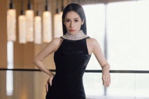 Chị đẹp U50 bị hủy dung nhan vì chó cắn, tiết lộ lý do chưa lập gia đình