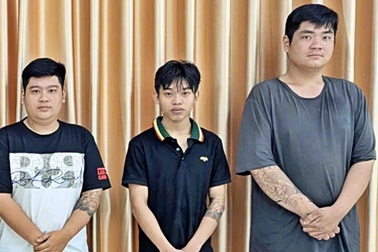 Bắt giữ nhóm đối tượng cướp xe máy của thanh niên 17 tuổi