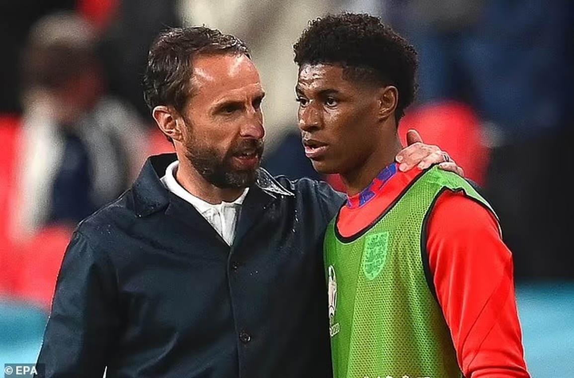Jadon Sancho bị loại, Harry Maguire vẫn được triệu tập lên đội tuyển Anh - 1 Jadon Sancho bị loại, Harry Maguire vẫn được triệu tập lên đội tuyển Anh - 1