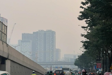 Nhiều người trẻ tìm cách sống khỏe giữa mùa bụi mịn