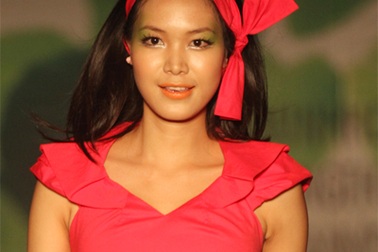 Hoa hậu Thuỳ Dung ngày càng cuốn hút