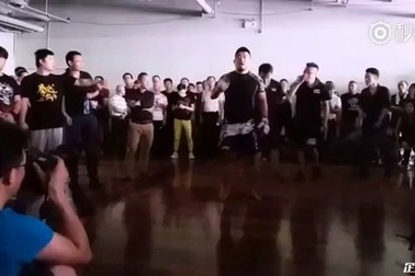 Từ Hiểu Đông bị cảnh sát bắt giữ trước giờ đấu Mã Bảo Quốc