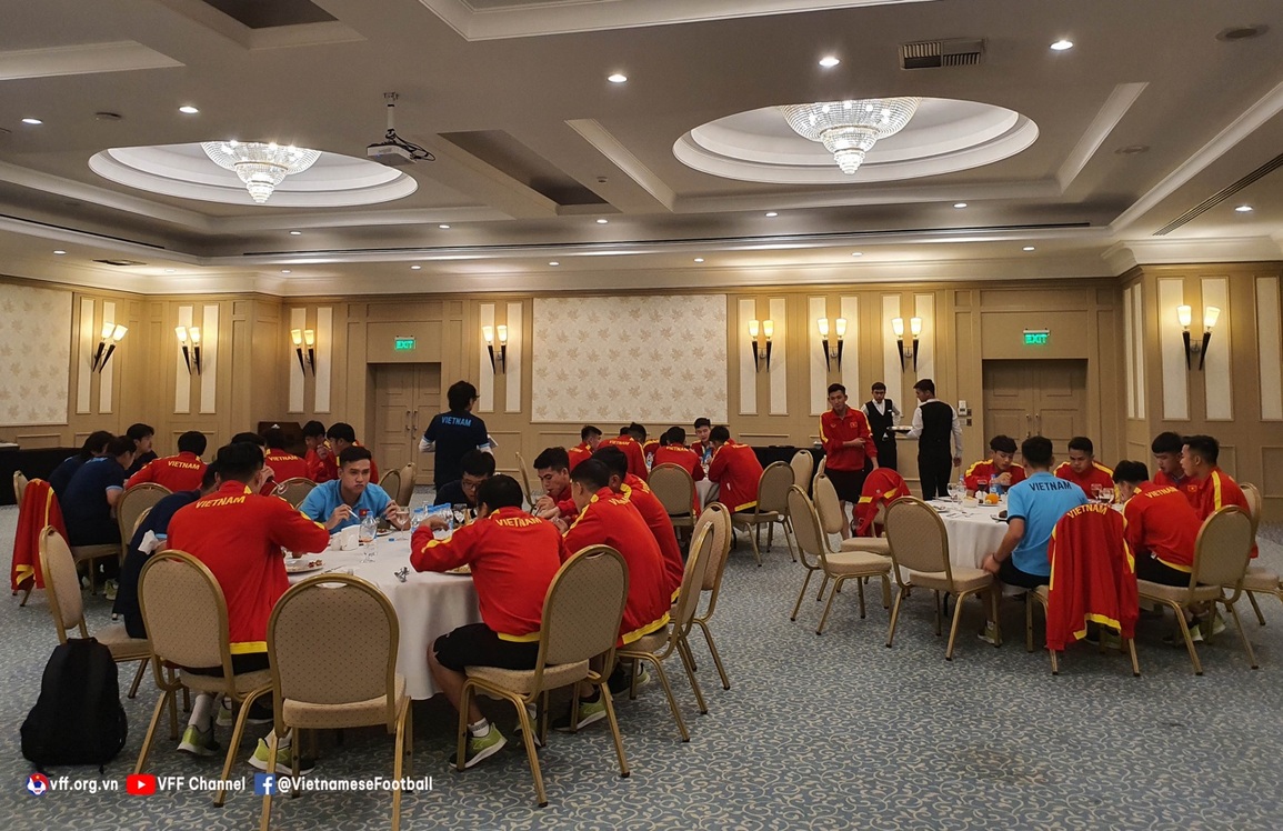 U23 Việt Nam gặp sự cố khi đổ bộ tới Uzbekistan dự giải châu Á - 8 U23 Việt Nam gặp sự cố khi đổ bộ tới Uzbekistan dự giải châu Á - 8
