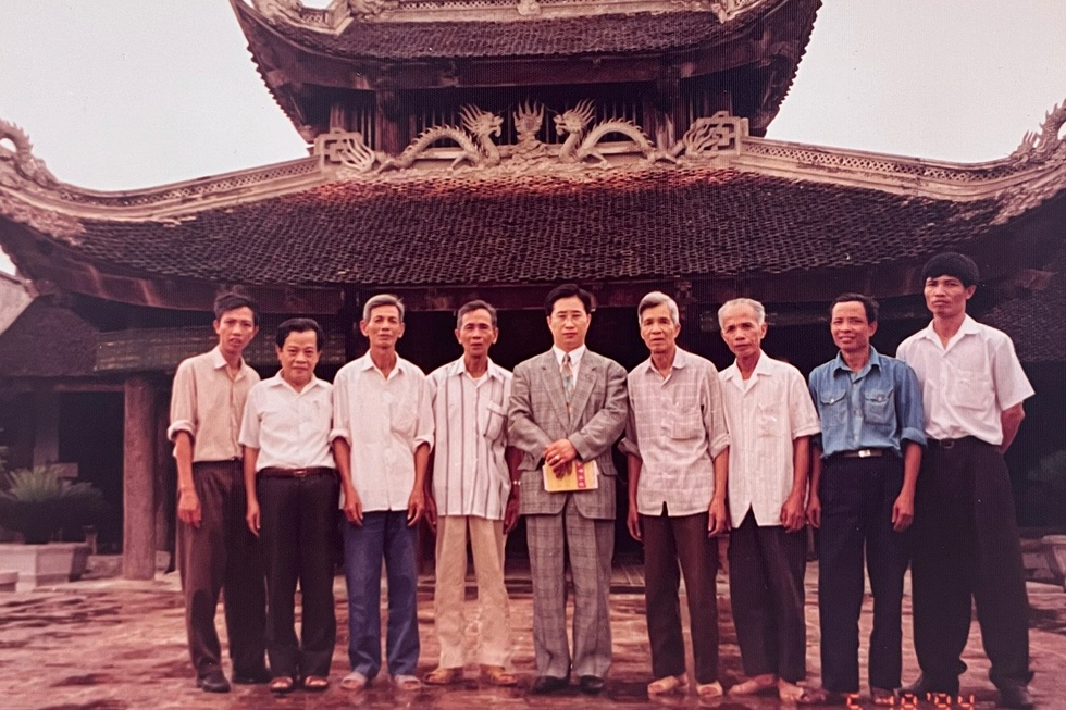 Cuộc gặp định mệnh và hành trình về Việt Nam của hậu duệ vua Lý Thái Tổ - 4 Cuộc gặp định mệnh và hành trình về Việt Nam của hậu duệ vua Lý Thái Tổ - 4