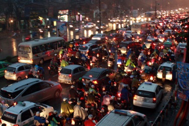 Mùng 7 tết, phương tiện giao thông đi qua chợ Viềng như thế nào?