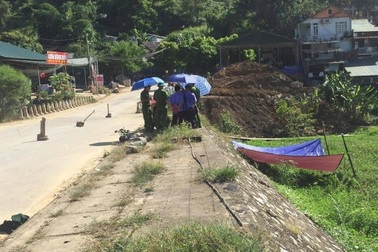 Bắt nam sinh lớp 11 giết người ném xác xuống ruộng