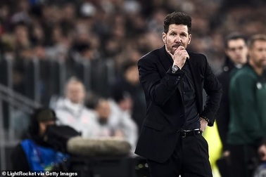 HLV Diego Simeone dương tính với SARS-CoV-2