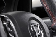 Honda bị kiện vì túi khí trên xe bung quá mạnh