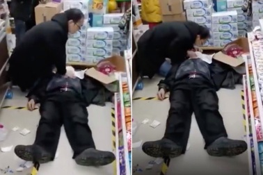 Clip: Bác sĩ “liều mình” thực hiện hô hấp nhân tạo cho cụ già bị đau tim