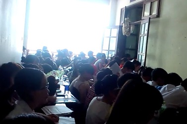 Tạm thời đình chỉ dạy văn tại lò luyện thi ê a ở Hà Nội