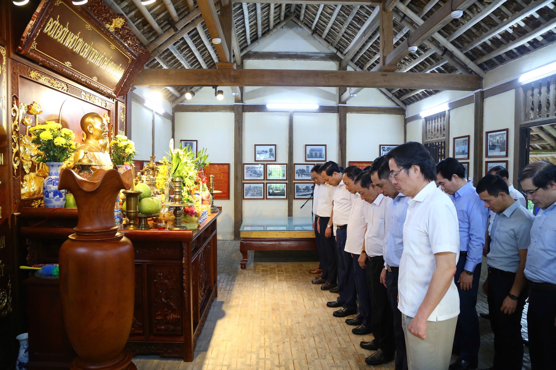 Bộ trưởng đốc thúc đầu tư nhân lực chất lượng cao để cất cánh - 1 Bộ trưởng đốc thúc đầu tư nhân lực chất lượng cao để cất cánh - 1