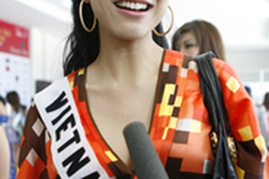 Hoa hậu Thùy Lâm: “Tôi rất hạnh phúc”