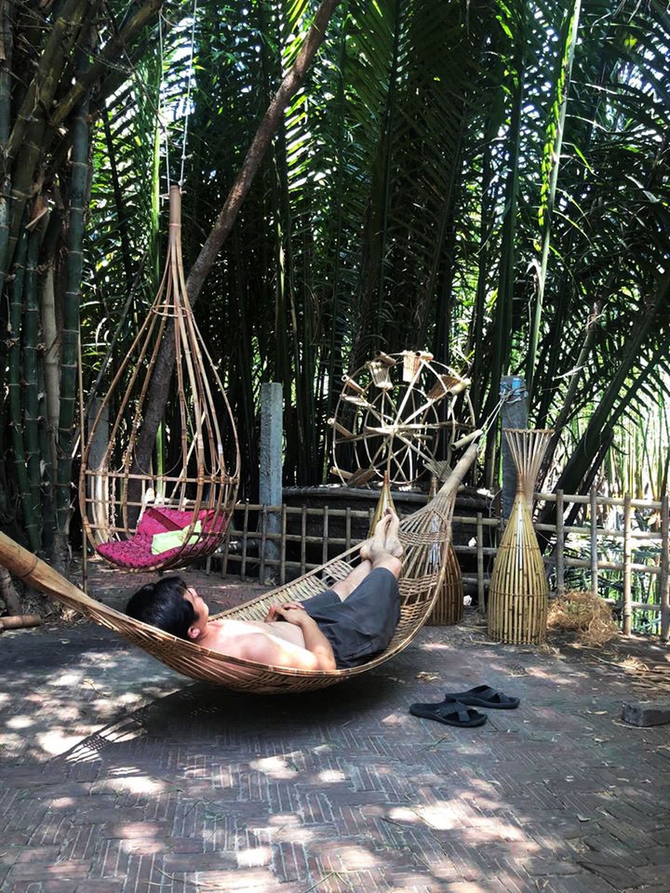 Ngôi nhà độc đáo làm bằng tre và dừa ở Hội An - 11 Ngôi nhà độc đáo làm bằng tre và dừa ở Hội An - 11