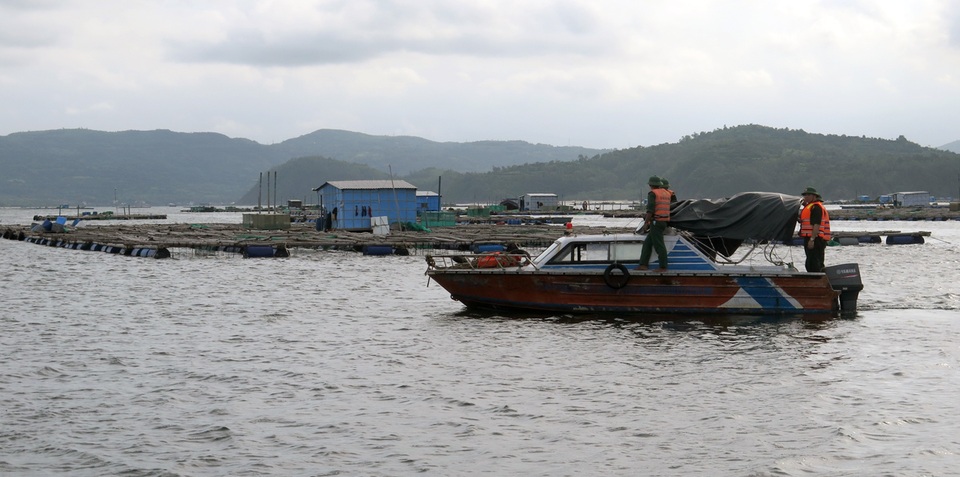 Miền Trung căng mình chuẩn bị đón siêu bão - 22 Miền Trung căng mình chuẩn bị đón siêu bão - 22