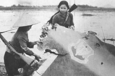 Người bắn rơi chiếc máy bay Mỹ cuối cùng trước thời khắc “Đất nước trọn niềm vui”