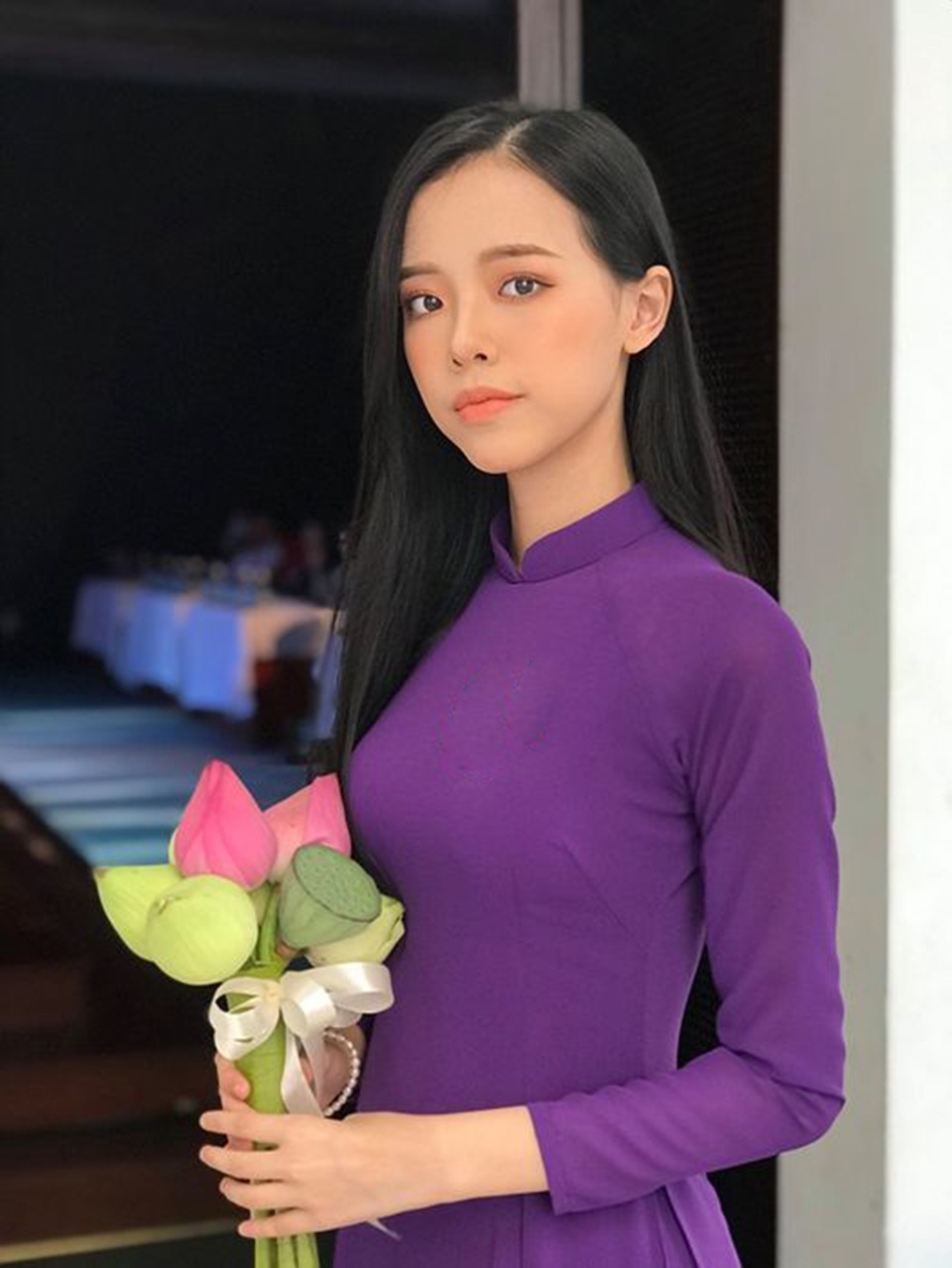 Nữ sinh Đà Nẵng khoe sắc xuân thì trong tà áo dài duyên dáng - 3 Nữ sinh Đà Nẵng khoe sắc xuân thì trong tà áo dài duyên dáng - 3