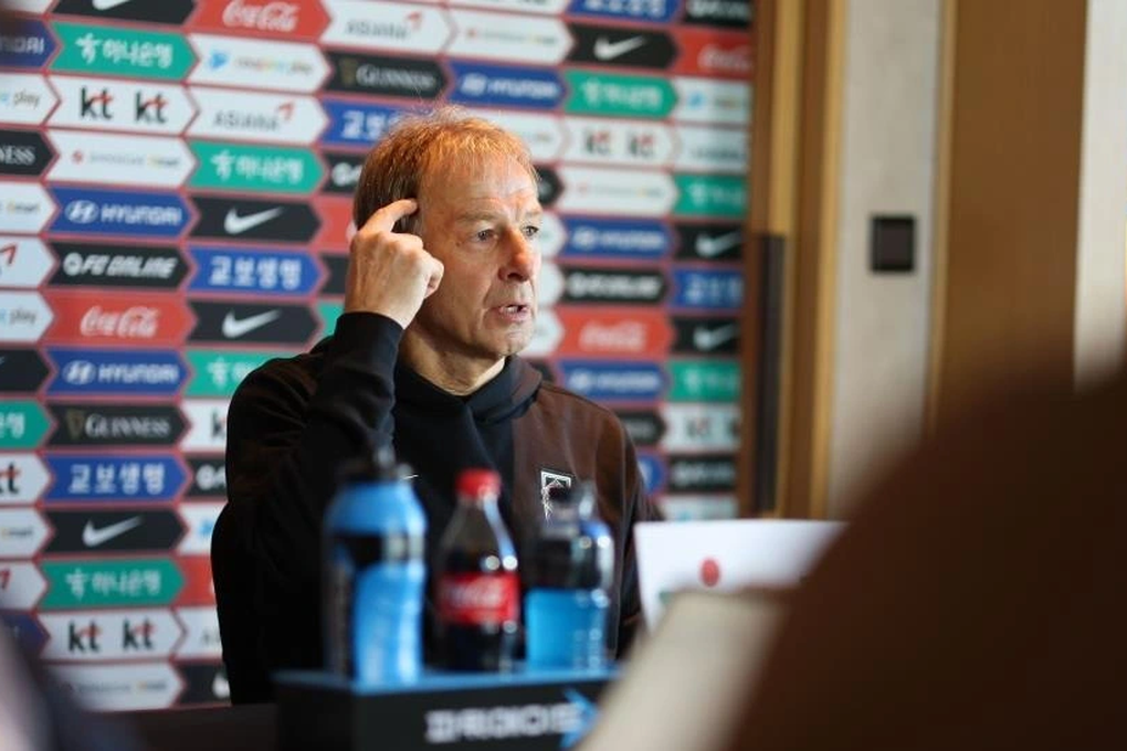 HLV Klinsmann lo ngại Singapore chơi phòng ngự số đông như tuyển Việt Nam - 1 HLV Klinsmann lo ngại Singapore chơi phòng ngự số đông như tuyển Việt Nam - 1