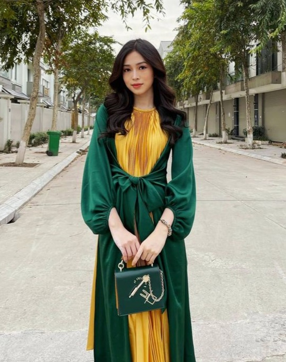 Tóc Tiên và loạt sao Việt diện đồ đơn giản để du xuân - 6 Tóc Tiên và loạt sao Việt diện đồ đơn giản để du xuân - 6